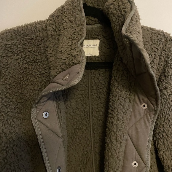 Abercrombie Sherpa Jacket - Picture 6 of 6